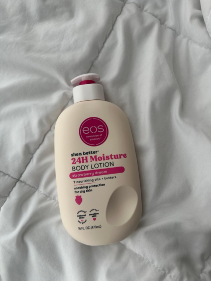 EOS Shea Better Strawberry Dream Body Lotion 16FL.OZ (473ml)