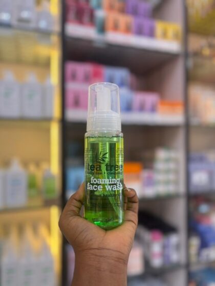 TEA TREE FOAMING FACE WASH